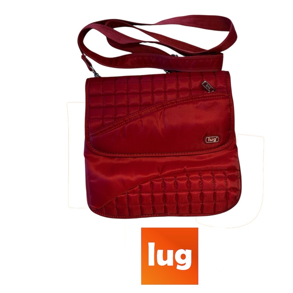 Lug Crossbody Bag in Red